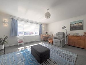 Photo 19- click for photo gallery